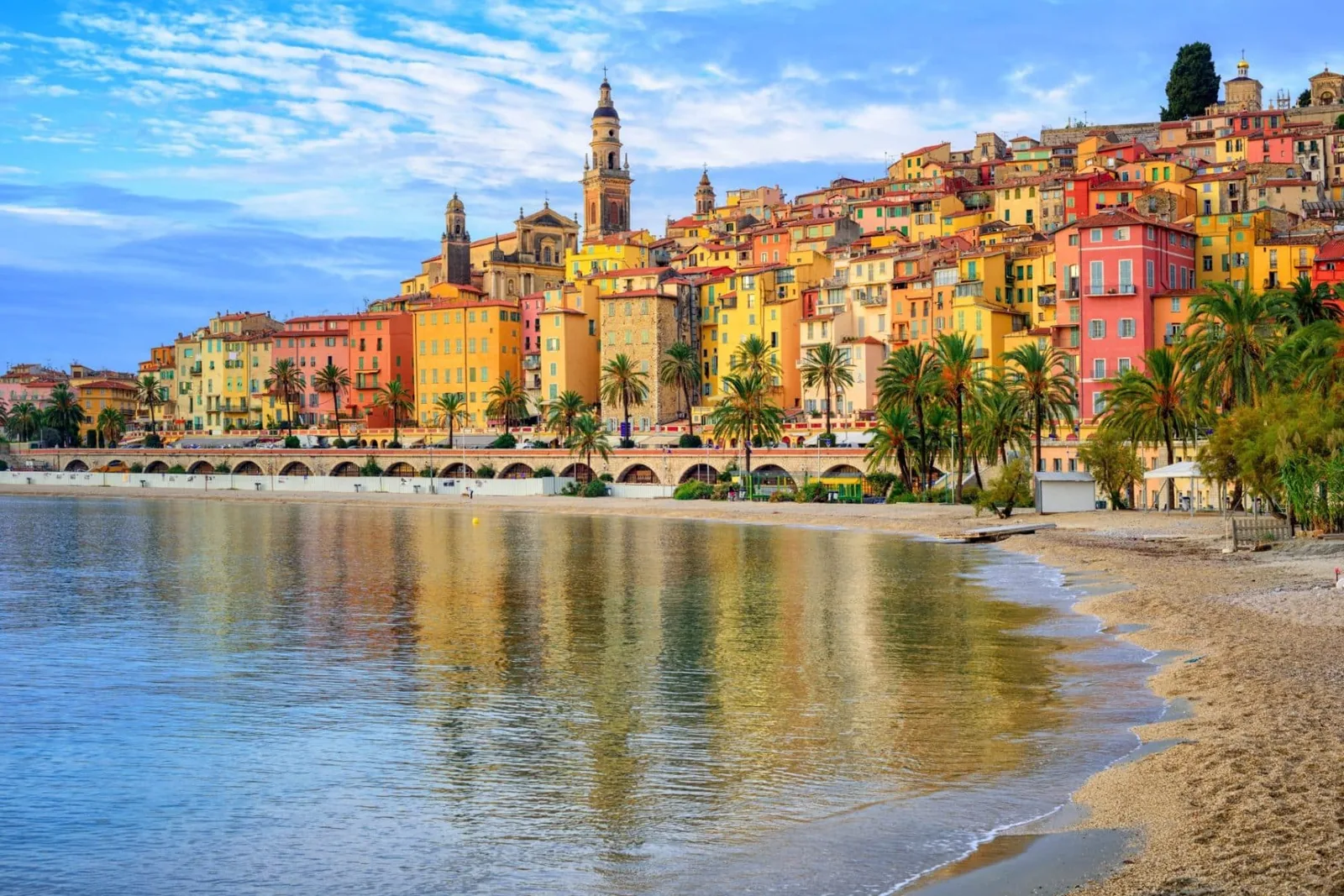 Vue de Menton sur la Côte d’Azur